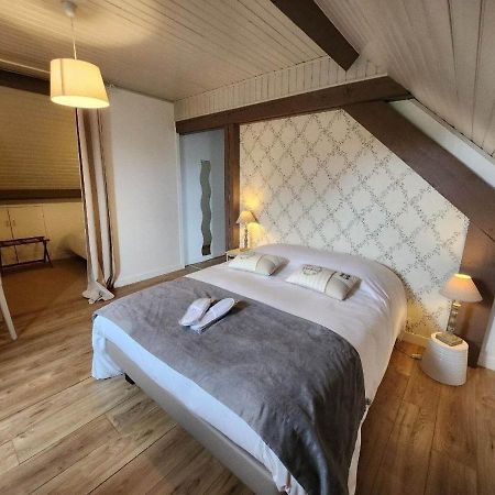 Logis Auberge Des Aulnettes Hérouville-Saint-Clair Eksteriør billede