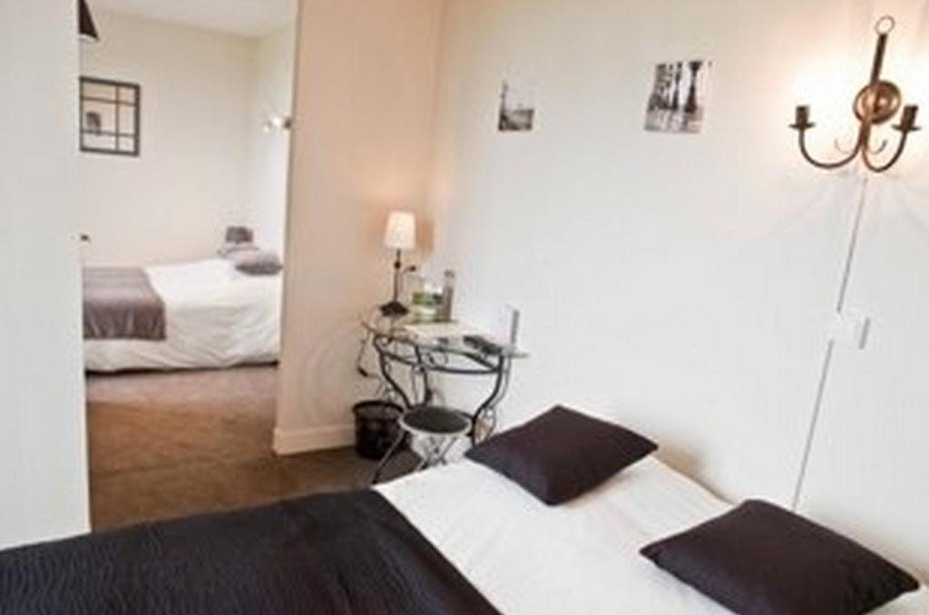 Logis Auberge Des Aulnettes Hérouville-Saint-Clair Eksteriør billede