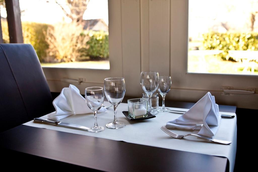 Logis Auberge Des Aulnettes Hérouville-Saint-Clair Eksteriør billede