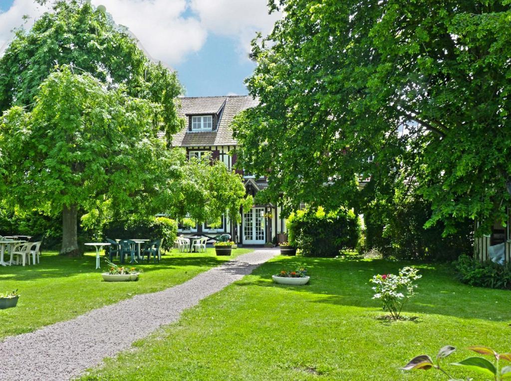 Logis Auberge Des Aulnettes Hérouville-Saint-Clair Eksteriør billede