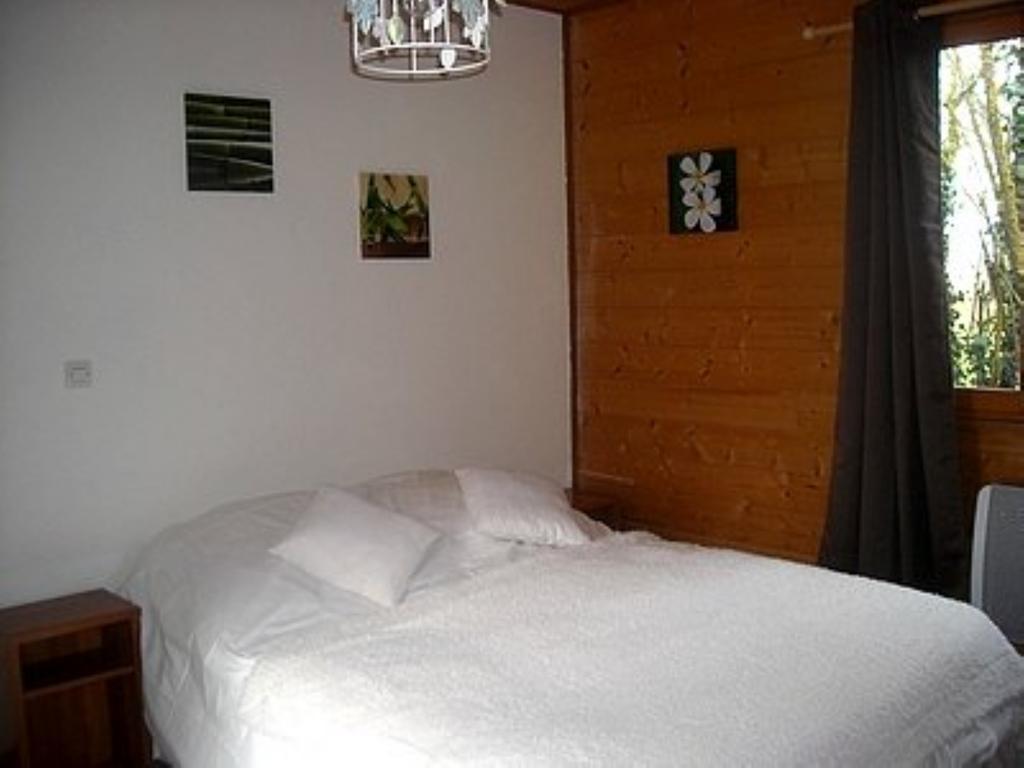 Logis Auberge Des Aulnettes Hérouville-Saint-Clair Eksteriør billede