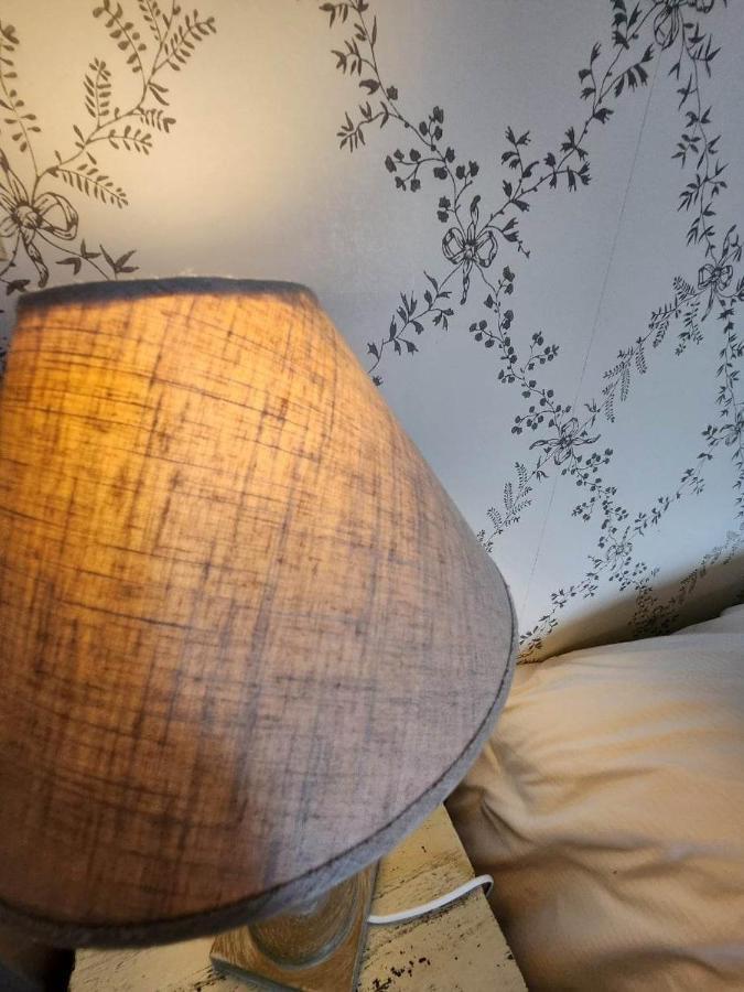 Logis Auberge Des Aulnettes Hérouville-Saint-Clair Eksteriør billede
