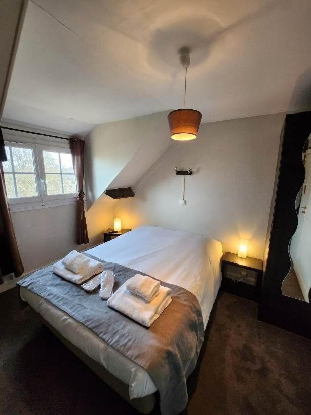 Logis Auberge Des Aulnettes Hérouville-Saint-Clair Eksteriør billede