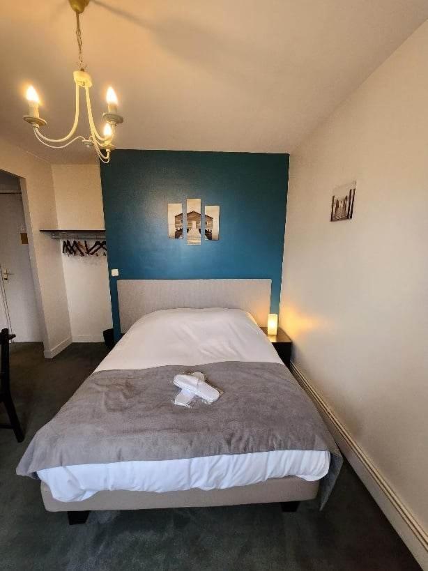 Logis Auberge Des Aulnettes Hérouville-Saint-Clair Eksteriør billede